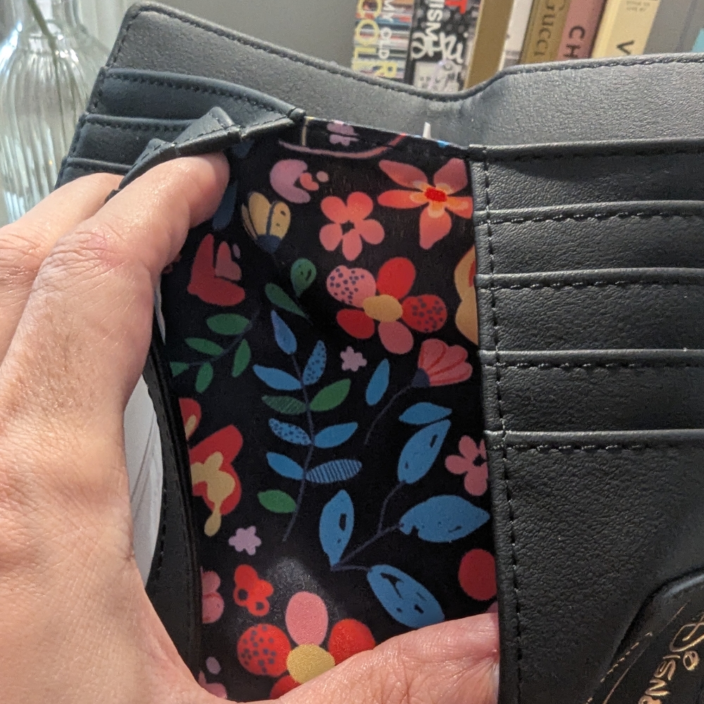 Loungefly Wallet: Alice & Wonderland Wildflower NWT - Picture 15 of 16